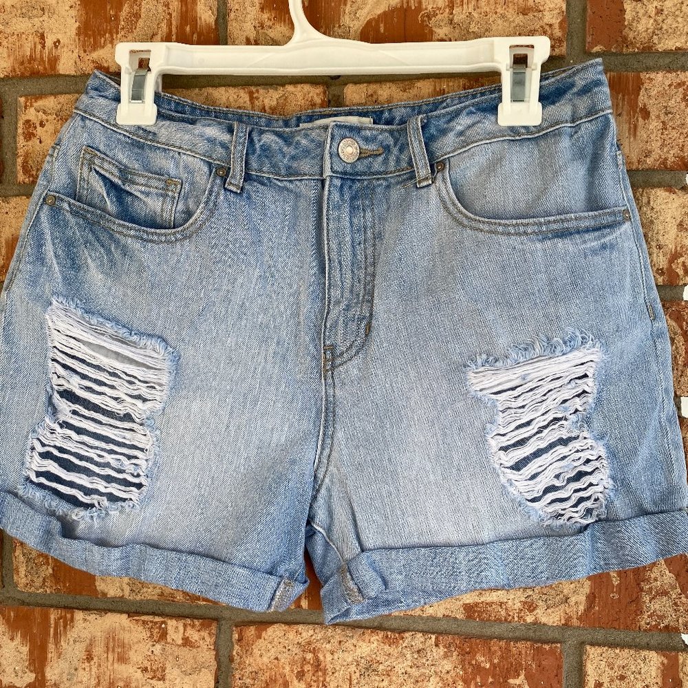 Forever 21 High Rise Jean Ripped Shorts Size 27